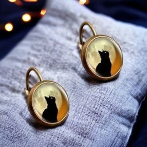 Cat and Moon Print Round Design Earrings